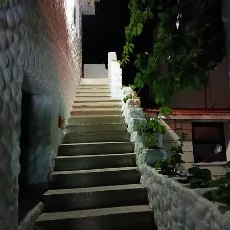 Kalipso Bed and Breakfast