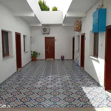 住宿加早餐酒店 Kalipso Çeşme